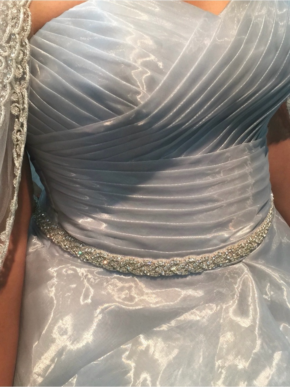 Beautiful Gown - Picture 4 of 4